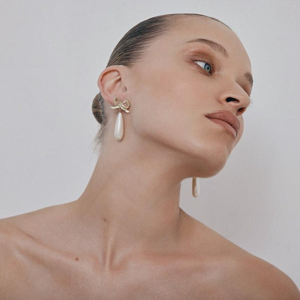 Bow Pearl Earrings