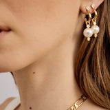 Luna Pearl Earrings | Gold