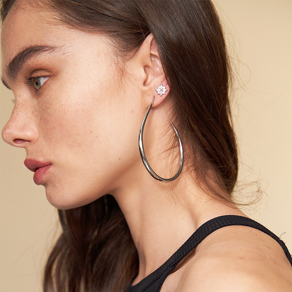 Moon Hoop Earrings L | Silver