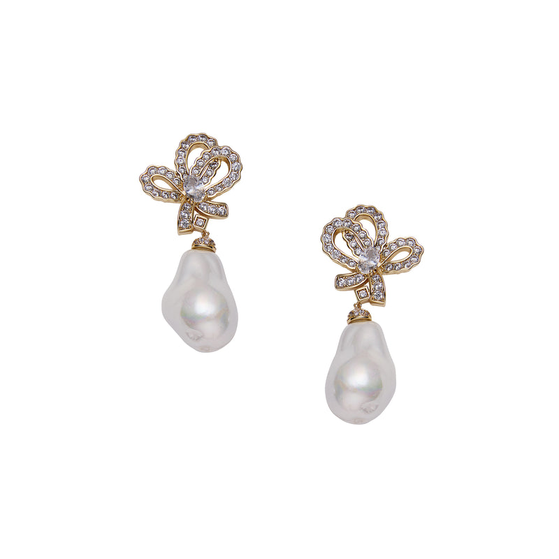 Medison Pearl Earrings