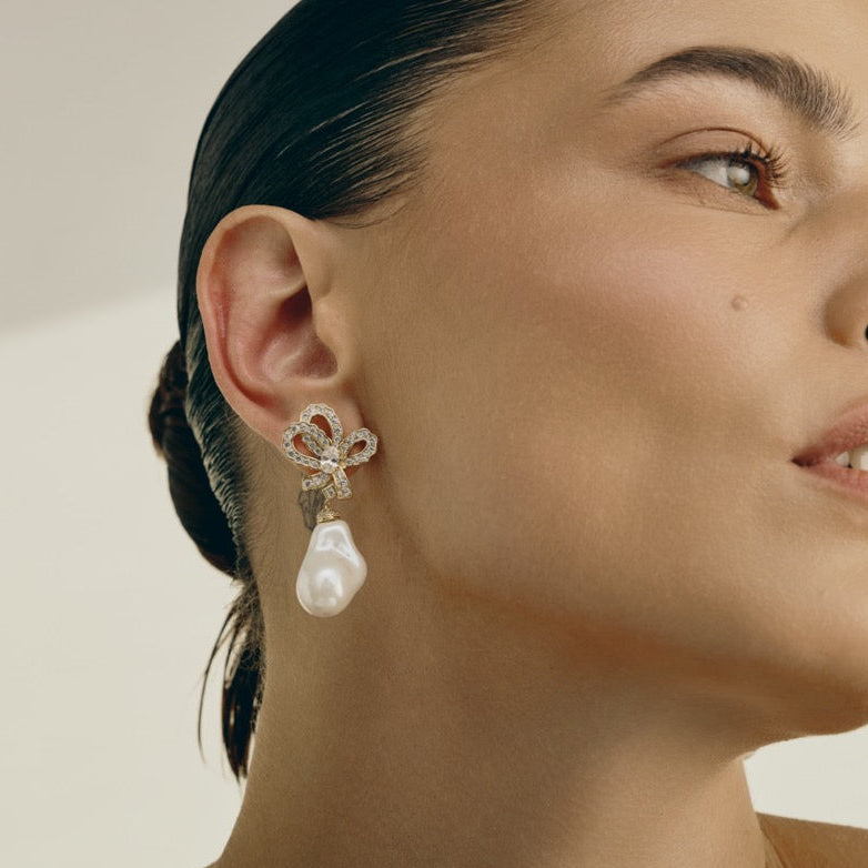 Medison Pearl Earrings
