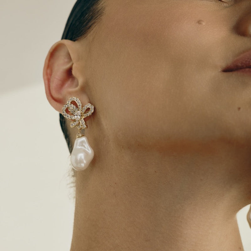 Medison Pearl Earrings